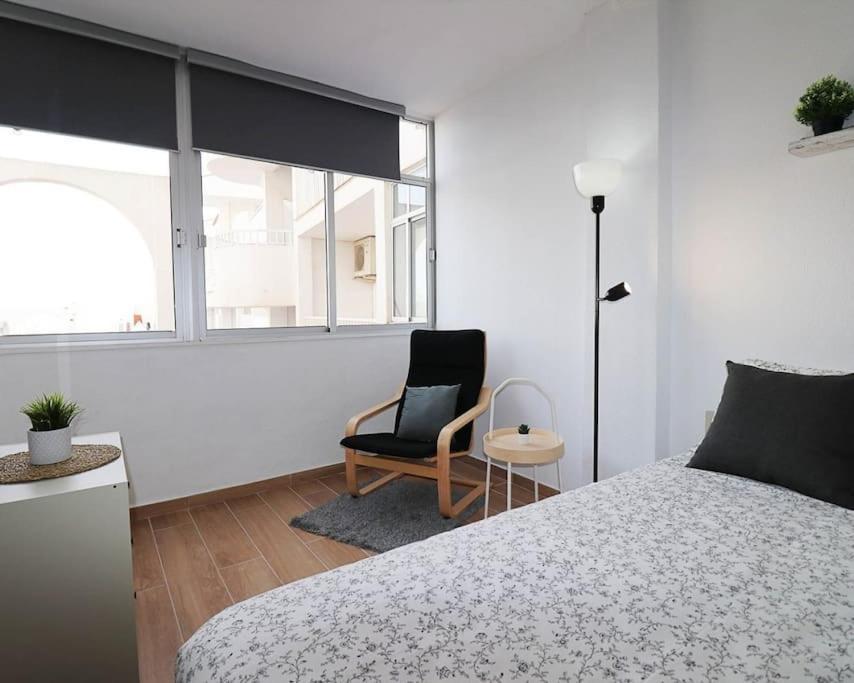 Brand New Apartment. 400 Meters Best Beach Torrevieja Dış mekan fotoğraf